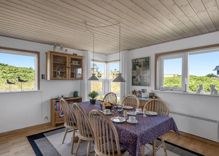 Tedora - 300m From The Sea By Interhome