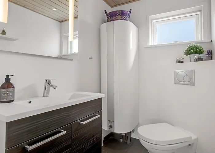 Tedora - 300m From The Sea By Interhome